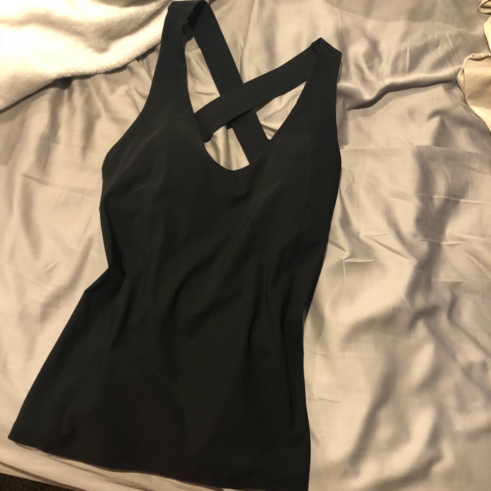 BRAND NEW lululemon workout tank